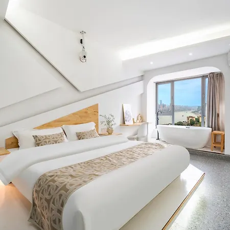 Lsles Designer River View B&B Chongqing Exterior photo